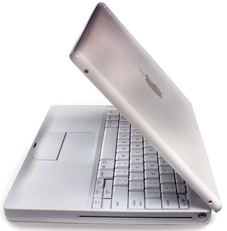 iBook | G4 | 933 MHz | 14 Inch - Techable.com